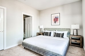 Unit 1 Bedroom 1 - King Bed