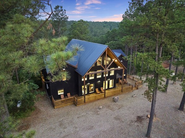 Winsome Ridge - Sleeps 20!