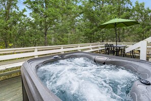 Enjoy our outdoor hot tub!