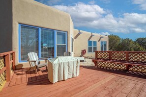 Back deck with seating and gas firepit