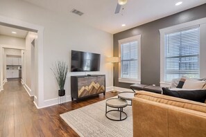 2 Bedroom Side - Living Room
