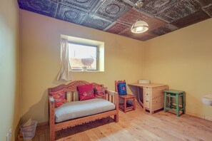 Living Room | Twin Daybed (Suitable for Children) | Laptop Friendly