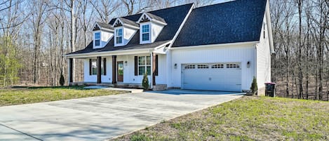 Goodlettsville Vacation Rental | 3BR | 2.5BA | 2 Steps to Access | 2,040 Sq Ft