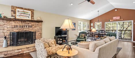 Living area with cozy fireplace. Pine Mountain Lake Vacation Rental " Lake View Oasis" - Unit 4 Lot 47.