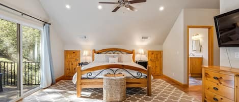 Main bedroom suite on upper level. Pine Mountain Lake Vacation Rental "Sunnyside Up" - Unit 8 Lot 63.