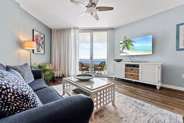 Beautiful views of the Gulf from this 12th Floor Penthouse Condo! 