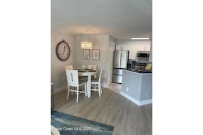HIGH END FURNISHINGS , APPLIANCES AND CARAWAY COOKWARE! (400.00 VALUE)..