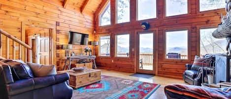 Bryson City Vacation Rental | 2BR | 2BA | 1,700 Sq Ft | Stairs Required to Access
