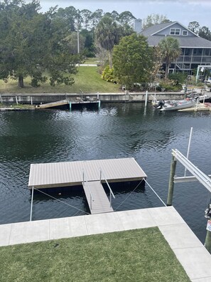 Brand new dock. So bring your boat!