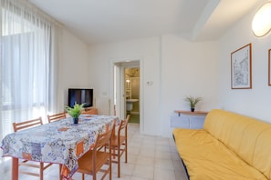 Living and dining room