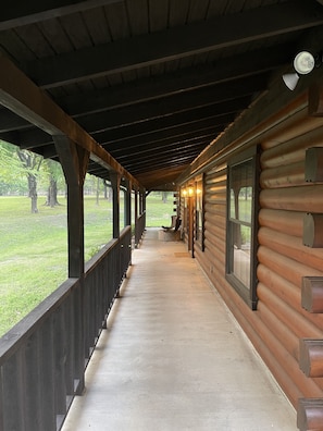 Front Porch - Wraps around the entire cabin! 