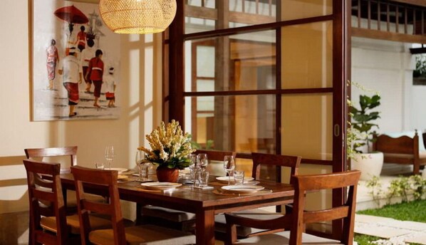 Outdoor dining
