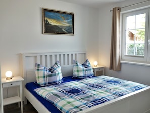 1. Schlafzimmer mit Doppelbett