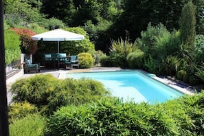 garden and heated pool