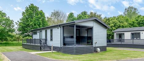 Coggeshall Lodge Pet - The Essex Country Club, Earls Colne, Colchester