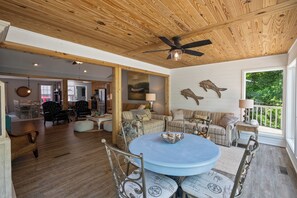 Second sitting area with table that will seat four
