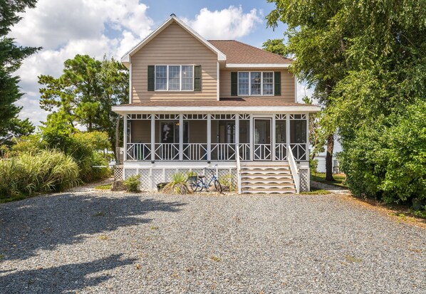 Welcome to Sea Breeze on peaceful Marsh Island.