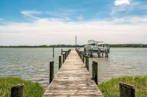 Pier is shared with only one other Home.