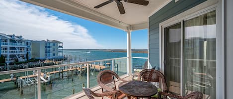 Breathtaking Views at Sunset Bay 216 - Captain's Quarters!