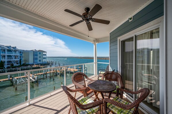 Breathtaking Views at Sunset Bay 216 - Captain's Quarters!