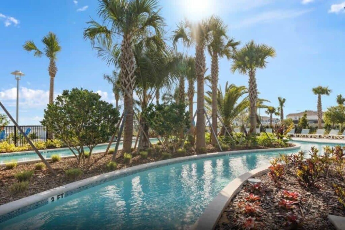 Dazzling 5BR Villa w/ Private Pool by Disney
