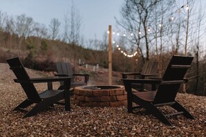 Take in the clear, brisk evening with a glass of wine and the stars