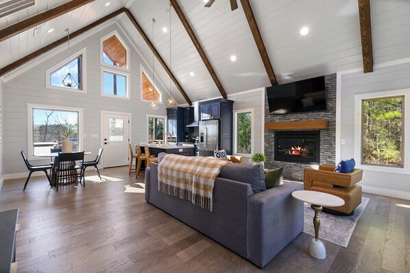 Modern luxury and enchanting design coincide so perfectly throughout the entire cabin.
