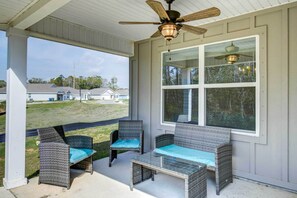 Covered Patio | Backyard | Charcoal Grill | Pet Friendly w/ Fee