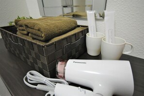 Bathroom amenities