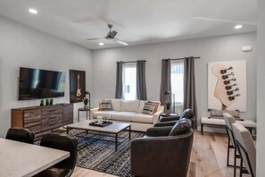 There's room for everyone to be together with this free flowing design.