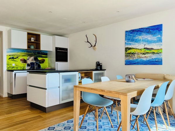 Ferienwohnung 110qm mit 2 separaten Schlafzimmern-Küche