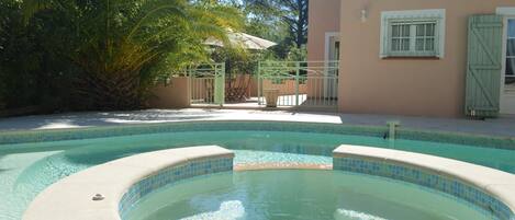 Holiday Home Swimming Pool