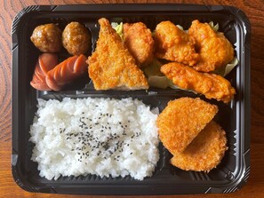 Alimentos y bebidas