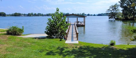 Lakefront Private Pier and Boat Ramp