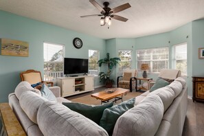 Heels in the Sand Dauphin Island Beach Retnals Pet Friendly Living Room