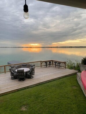 Deck with firepit