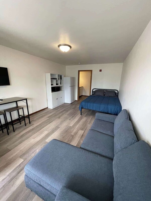 Studio Unit 1