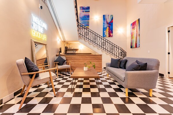 Sala de estar en el lobby