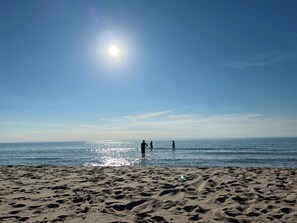 Non-motorized water crafts are permitted on Private sandy beach. 