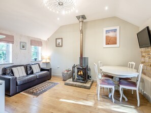 Open plan living space | Walnut Cottage - The Pentney Abbey Estate, Pentney, King’s Lynn
