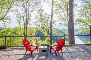 Country Cabin firepit area