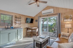 Nature Cabin living space