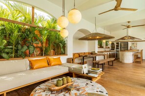 open space living room 