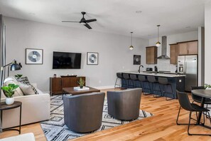 There's room for everyone to be together with this free flowing design.