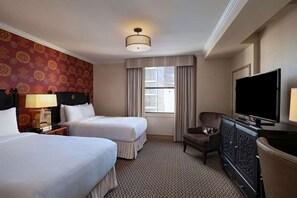 Unit with 2 Double size beds. Exact unit will be assigned upon arrival. Views, colors and decor may vary.