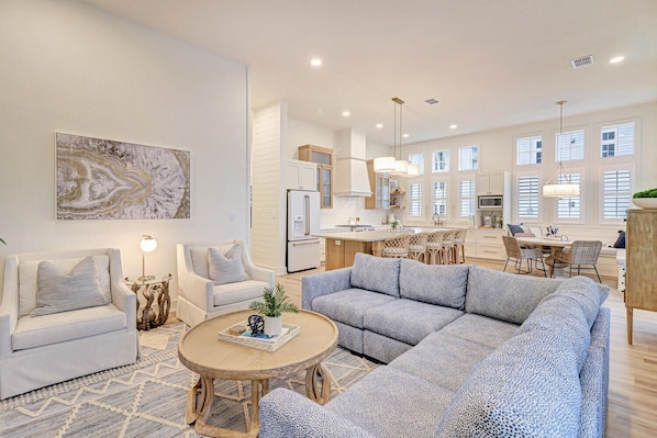 Cozy Living Area and Kitchen, 1st Floor