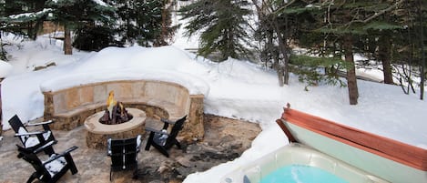 Bain à remous extérieur