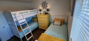 Second bedroom, three twin beds