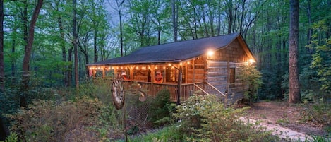 The relaxing & large front porch makes it easy to unplug & unwind.