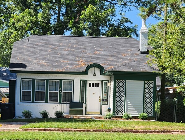 This cozy cottage offers modern conveniences preserved in a historic setting. 